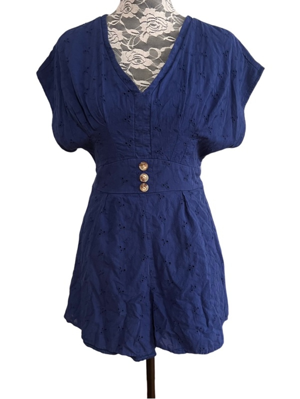 Francesca's Collections Navy Blue Textured V-Neck Romper Size M